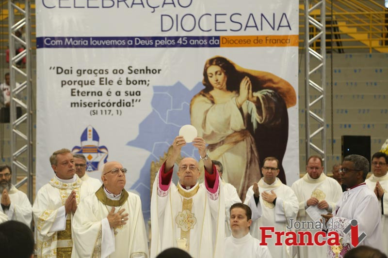 A missa pelos 45 anos da Diocese de Franca foi marcada pela emoção